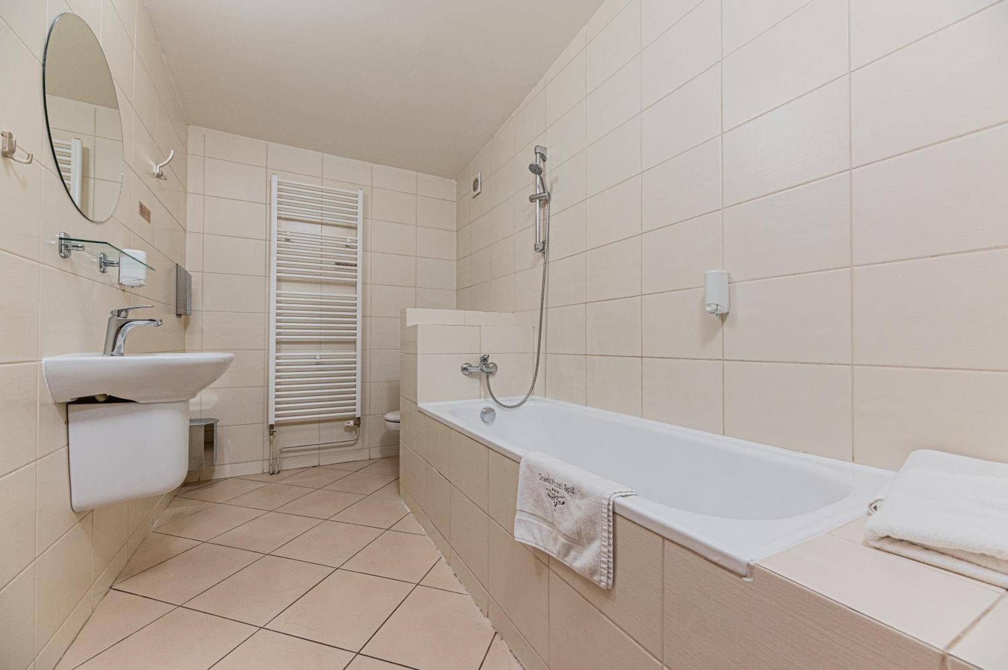 Grand Hotel Rooms Spišské Tomášovce 外观 照片