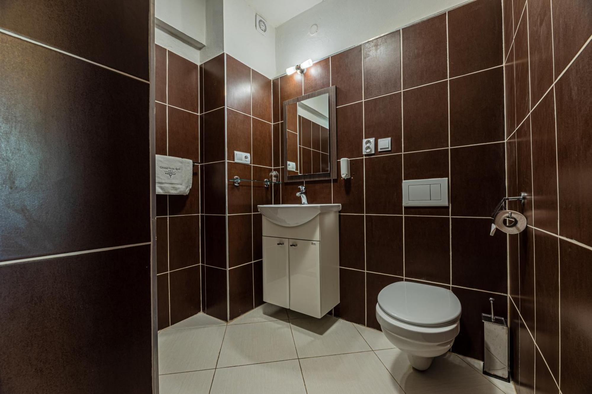 Grand Hotel Rooms Spišské Tomášovce 外观 照片