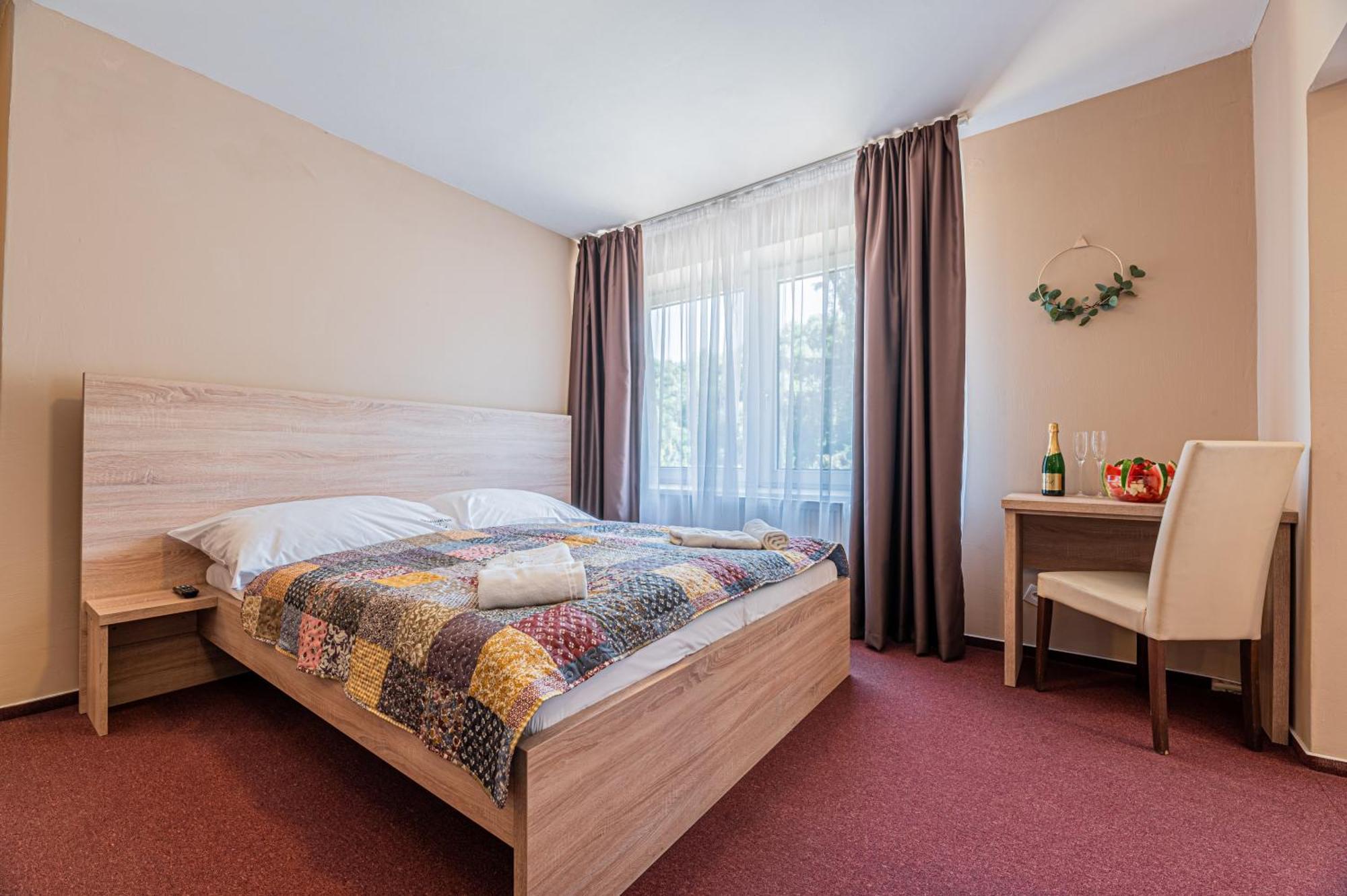 Grand Hotel Rooms Spišské Tomášovce 外观 照片